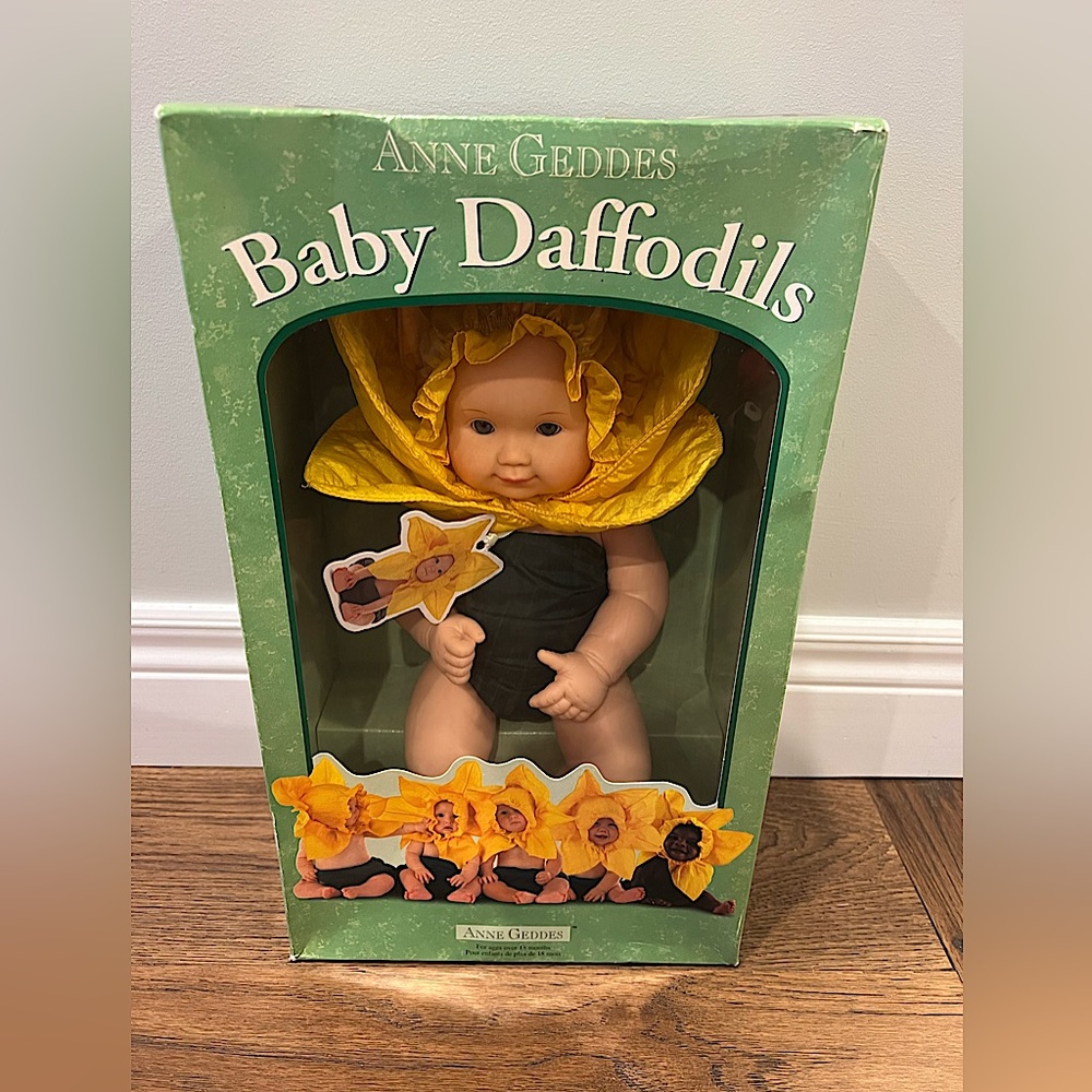 Anne Geddes Baby Daffodils doll